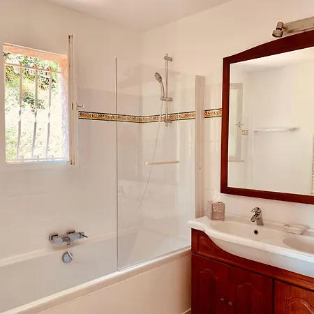 Provencal With Stunning View & Summer Pool Villa
