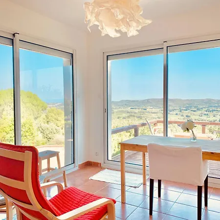Provencal With Stunning View & Summer Pool