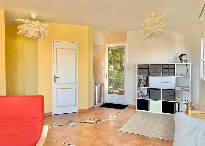 Provencal With Stunning View & Summer Pool * Rochefort-du-Gard