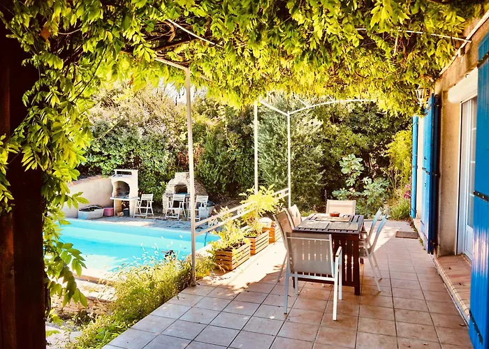 Provencal With Stunning View & Summer Pool Willa *